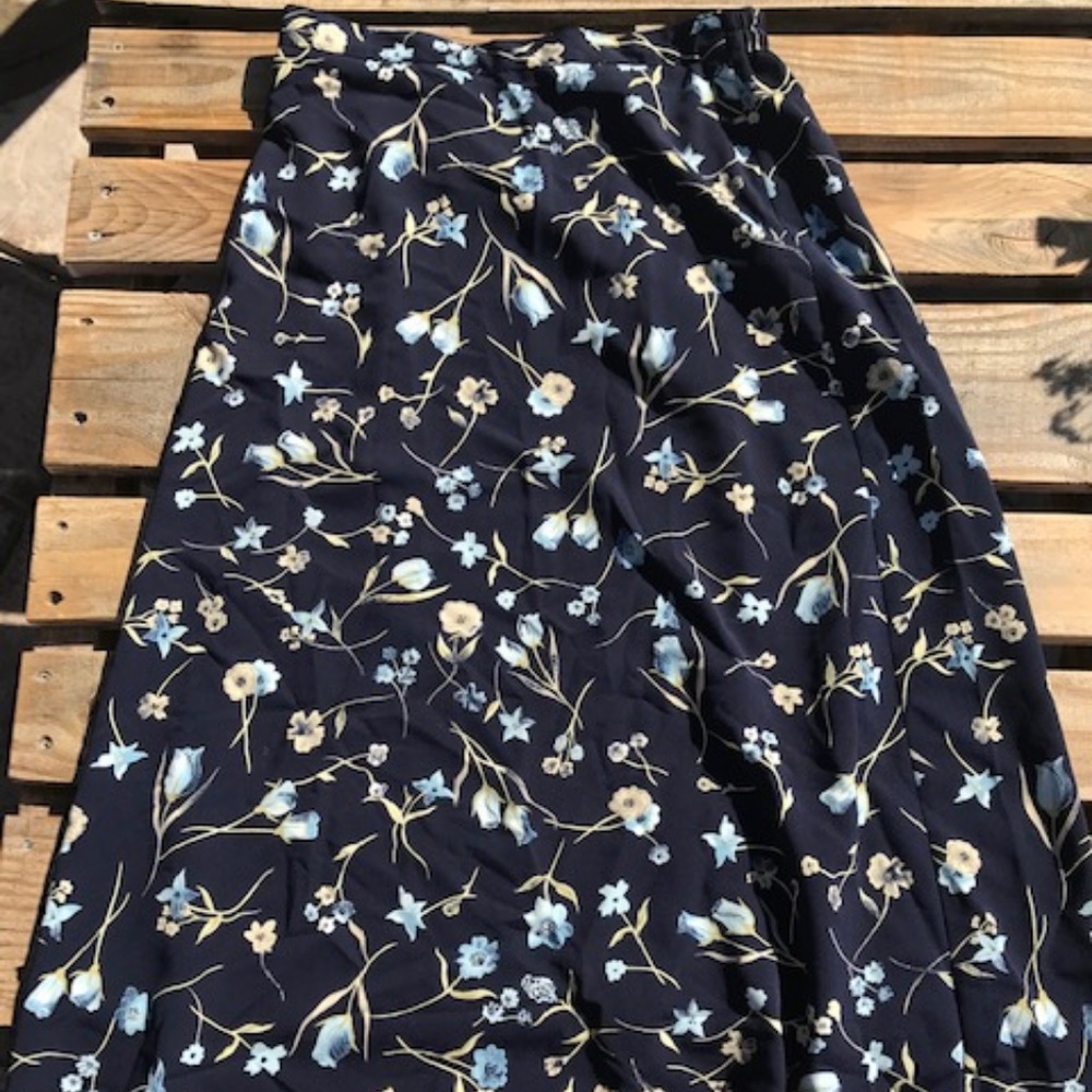 Bice, Navy Blue Floral midi-skirt, size 12